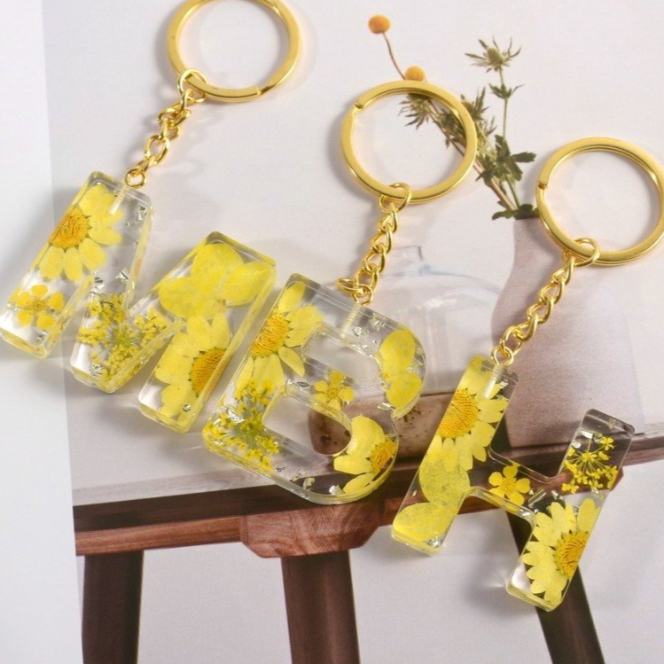 Personalised Resin Flower Initial Keyring’s | Handmade Flower Charms